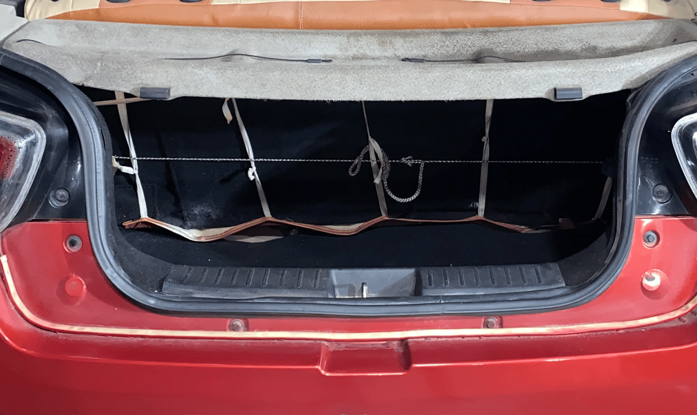 2018 Mahindra KUV 100 NXT K8 P 6 STR, Petrol, Manual, 54,459 km, Boot Inside