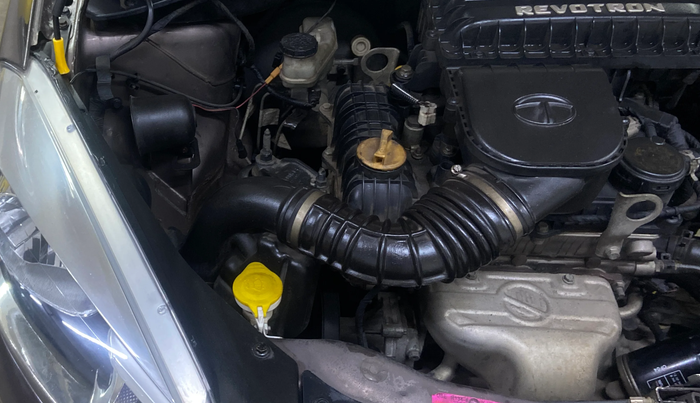 2018 Tata Tiago XE PETROL, Petrol, Manual, 65,966 km, Engine View - Right