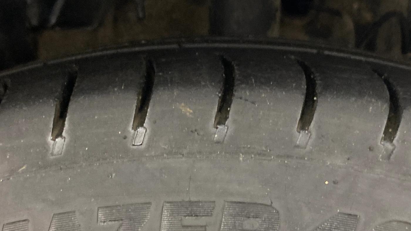 2018 Tata TIAGO NRG PETROL, Petrol, Manual, 93,561 km, Right Front Tyre Tread