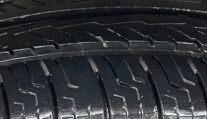 2018 Maruti Wagon R 1.0 LXI, Petrol, Manual, 61,365 km, Right Rear Tyre Tread