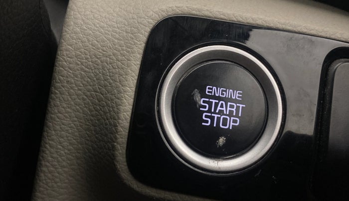 2022 KIA SONET HTX ANNIVERSARY EDITION 1.0 IMT, Petrol, Manual, 90,462 km, Keyless Start/ Stop Button