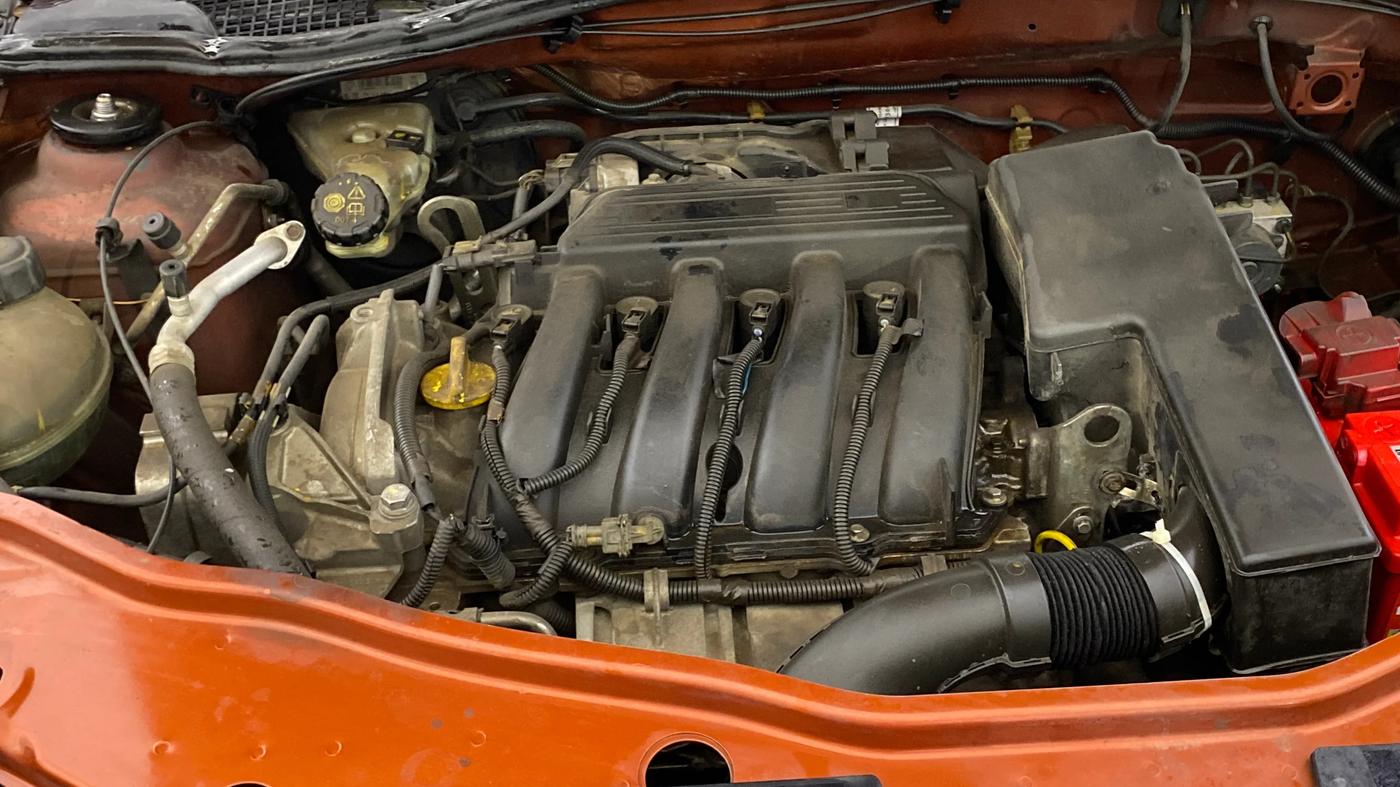 2016 Renault Duster RXL PETROL, Petrol, Manual, 39,433 km, Engine View - Right