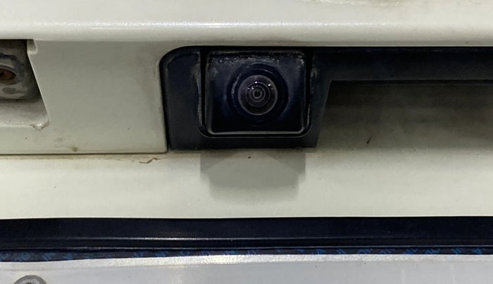 2021 Mahindra XUV300 W8 1.2 PETROL, Petrol, Manual, 67,830 km, Parking Camera