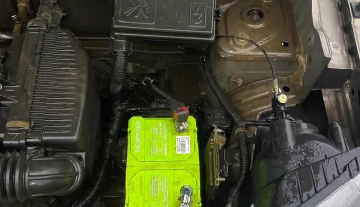 2018 Renault Kwid RXT 1.0, Petrol, Manual, 77,887 km, Engine View - Left