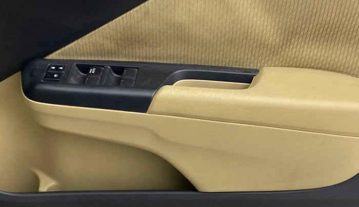 2018 Honda City 1.5L I-VTEC V MT, Petrol, Manual, 14,519 km, Driver Side Door Panels Control