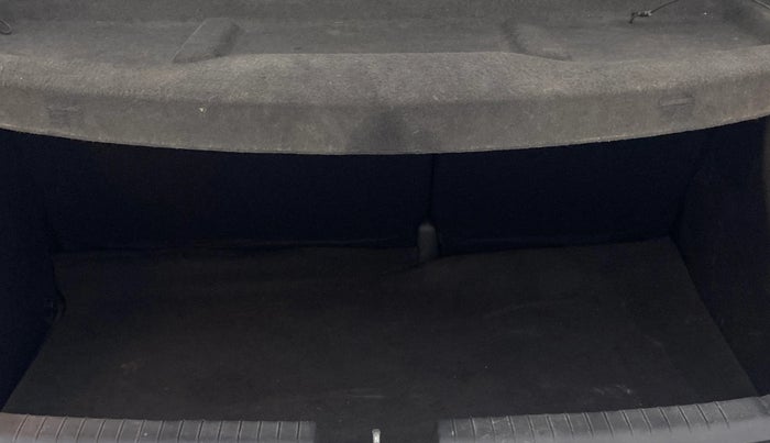 2015 Hyundai Elite i20 ASTA 1.2 (O), Petrol, Manual, 98,299 km, Boot Inside