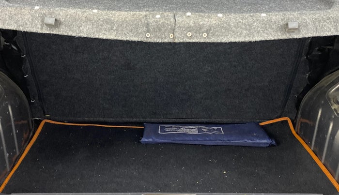 2019 Renault Kwid CLIMBER 1.0 AMT, Petrol, Automatic, 28,952 km, Boot Inside