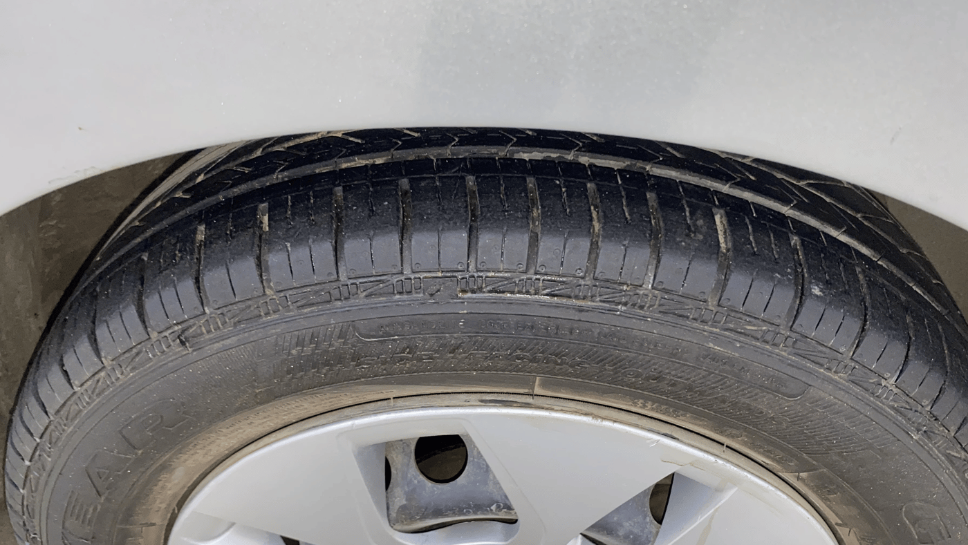 2017 Hyundai Xcent S 1.2, Petrol, Manual, 65,912 km, Right Front Tyre Tread
