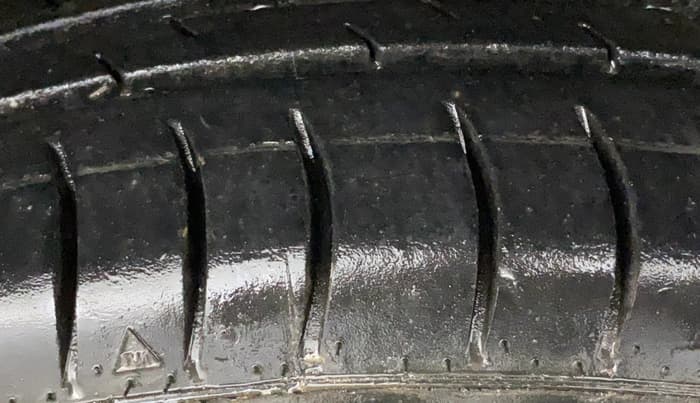 2015 Datsun Go Plus T, Petrol, Manual, 83,115 km, Right Front Tyre Tread
