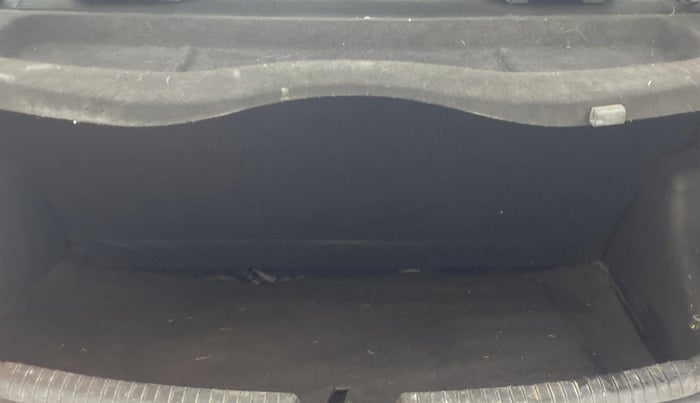 2016 Hyundai Grand i10 ASTA (O) AT 1.2 KAPPA VTVT, Petrol, Automatic, 90,912 km, Boot Inside