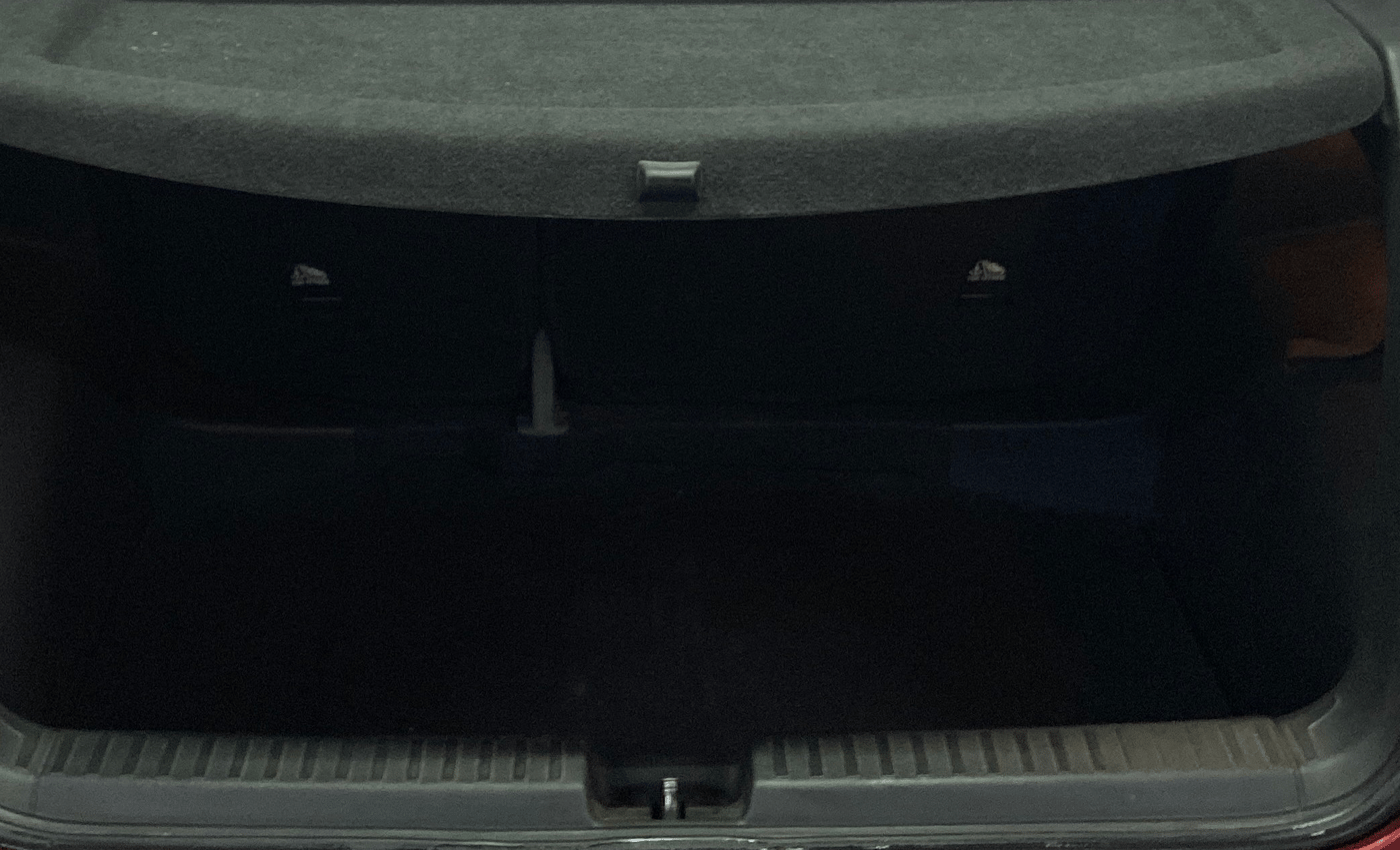 2022 Volkswagen TAIGUN TOPLINE 1.0 TSI MT, Petrol, Manual, 65,718 km, Boot Inside