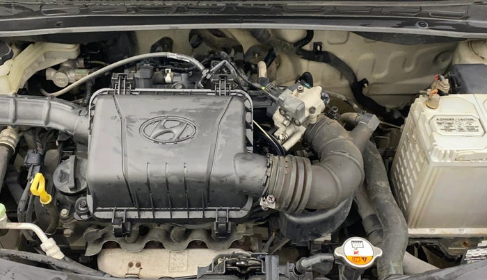 2015 Hyundai i10 SPORTZ 1.1, Petrol, Manual, 58,004 km, Engine View