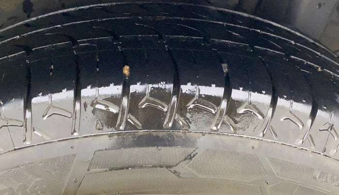 2019 Hyundai Elite i20 MAGNA PLUS 1.2, Petrol, Manual, 84,504 km, Left Rear Tyre Tread