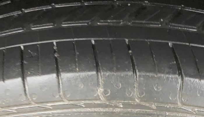 2019 Maruti Swift LXI, Petrol, Manual, 49,988 km, Right Rear Tyre Tread
