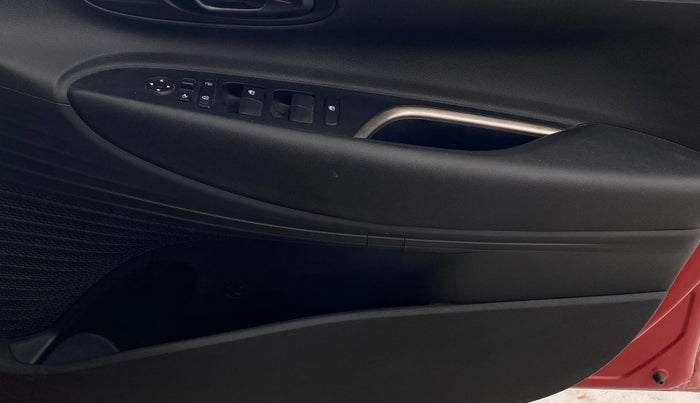 2021 Hyundai NEW I20 ASTA (O) 1.2 MT, Petrol, Manual, 27,555 km, Driver Side Door Panels Control