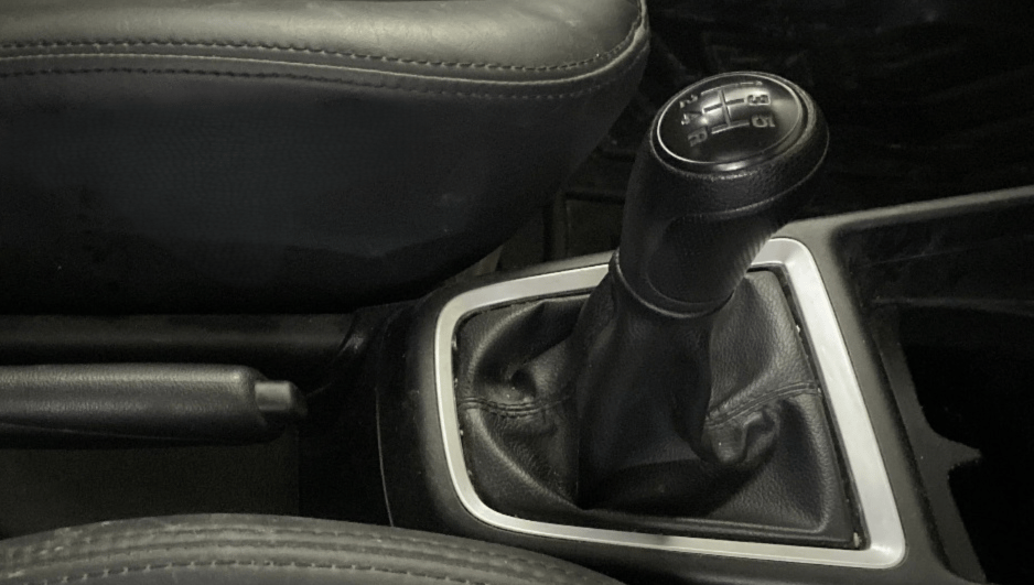2020 Maruti Swift LXI, Petrol, Manual, 27,230 km, Gear Lever