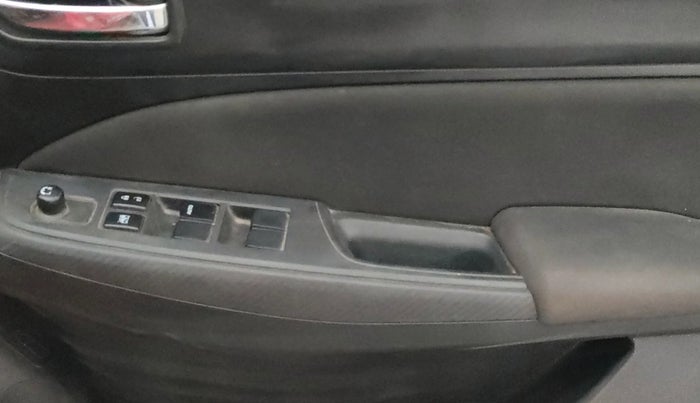 2023 Maruti Swift VXI, Petrol, Manual, 29,928 km, Driver Side Door Panels Control