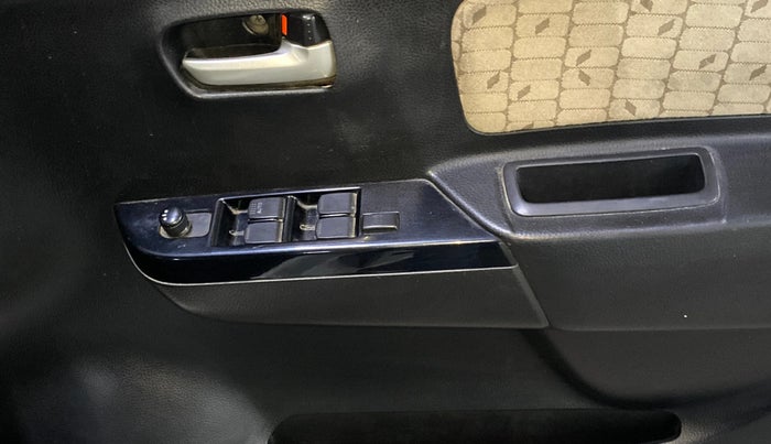 2018 Maruti Wagon R 1.0 VXI, Petrol, Manual, 85,514 km, Driver Side Door Panels Control