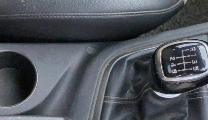 2018 Hyundai Verna 1.6 VTVT SX O, Petrol, Manual, 95,937 km, Gear Lever