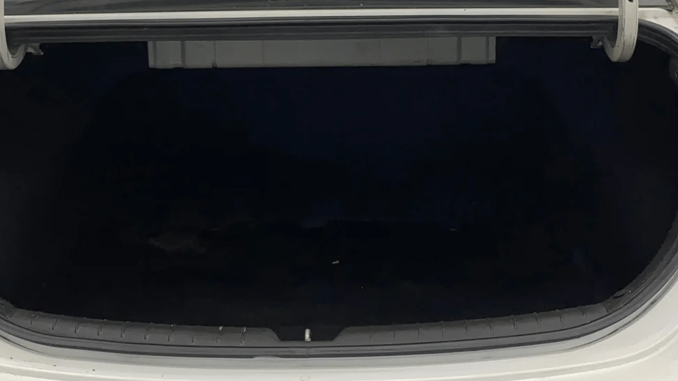 2018 Hyundai Verna 1.6 VTVT SX O, Petrol, Manual, 75 km, Boot Inside