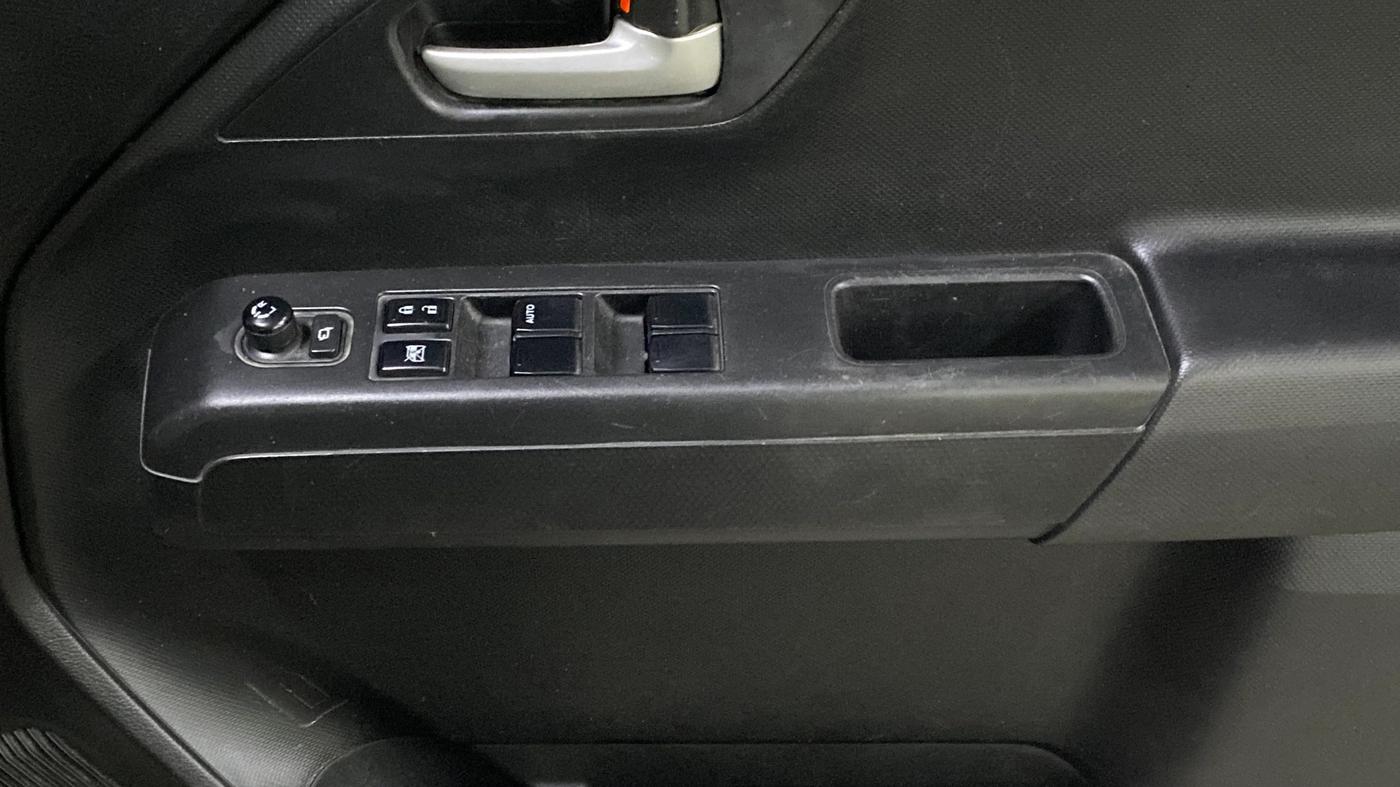 2019 Maruti New Wagon-R ZXI 1.2 AMT, Petrol, Automatic, 91,624 km, Driver Side Door Panels Control