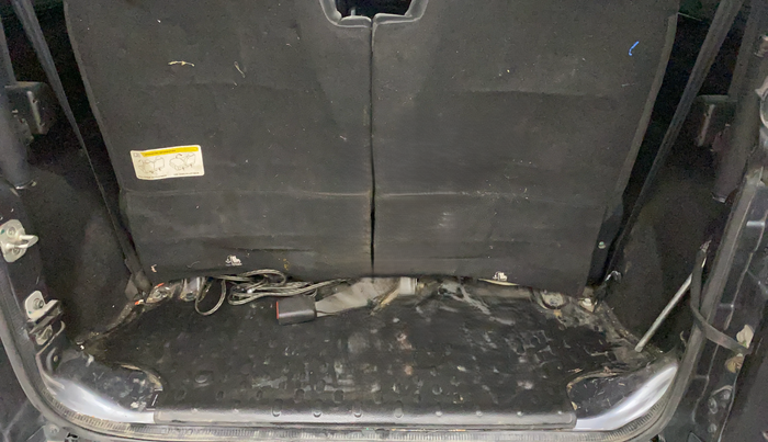 2022 Mahindra Thar LX HARD TOP 4WD MT, Diesel, Manual, 50,593 km, Boot Inside