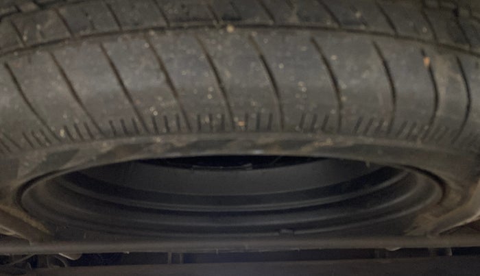 2016 Maruti Ertiga VXI AT, Petrol, Automatic, 81,140 km, Spare Tyre