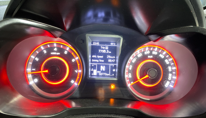 2023 Mahindra XUV300 W8(O) 1.2 PETROL DUAL TONE, Petrol, Manual, 58,758 km, Odometer Image