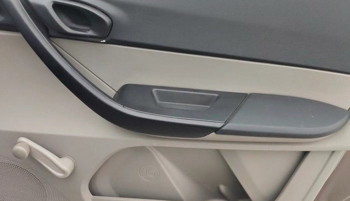 2019 Tata Tiago XE PETROL, Petrol, Manual, 56,563 km, Driver Side Door Panels Control