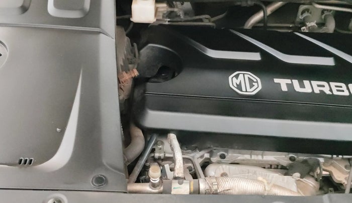 2023 MG HECTOR PLUS SAVVY PRO 1.5 TURBO CVT 7 STR, Petrol, Automatic, 44,800 km, Engine View - Right