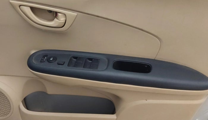 2014 Honda Brio S MT, Petrol, Manual, 46,422 km, Driver Side Door Panels Control