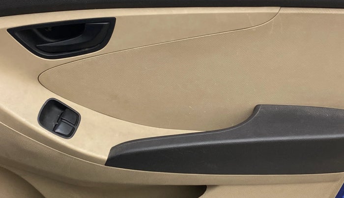 2015 Hyundai Eon MAGNA +, Petrol, Manual, 57,244 km, Driver Side Door Panels Control