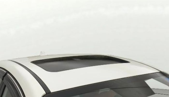 2022 Hyundai Verna SX (O)1.5 VTVT, CNG, Manual, 60,708 km, Moonroof/ Sunroof