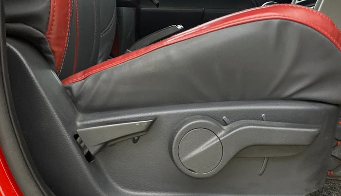 2022 Mahindra Thar LX D AT 4WD HT, Diesel, Automatic, 23,863 km, Driver Side Adjustment Panel