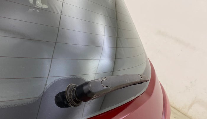 2017 Hyundai Creta SX (O) 1.6 DIESEL, Diesel, Manual, 1,04,813 km, Rear Wiper