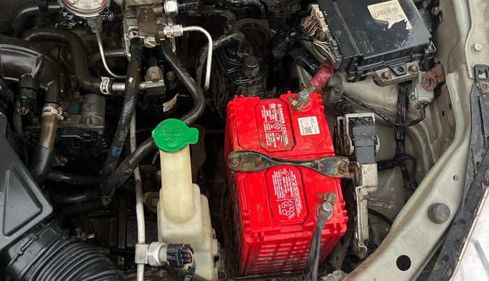 2015 Maruti Alto K10 LXI CNG, CNG, Manual, 1,23,162 km, Engine View - Left