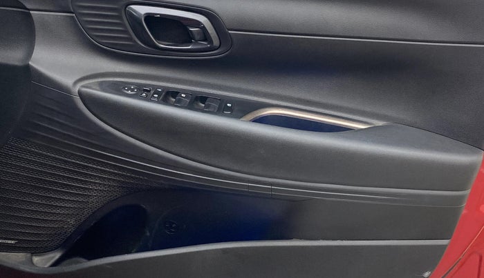 2022 Hyundai NEW I20 ASTA 1.2 MT, Petrol, Manual, 22,930 km, Driver Side Door Panels Control