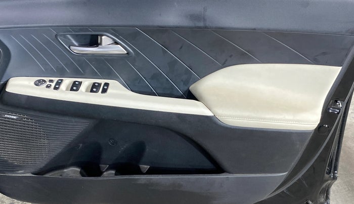 2024 Hyundai Verna SX (O) 1.5 MPI MT, Petrol, Manual, 9,359 km, Driver Side Door Panels Control