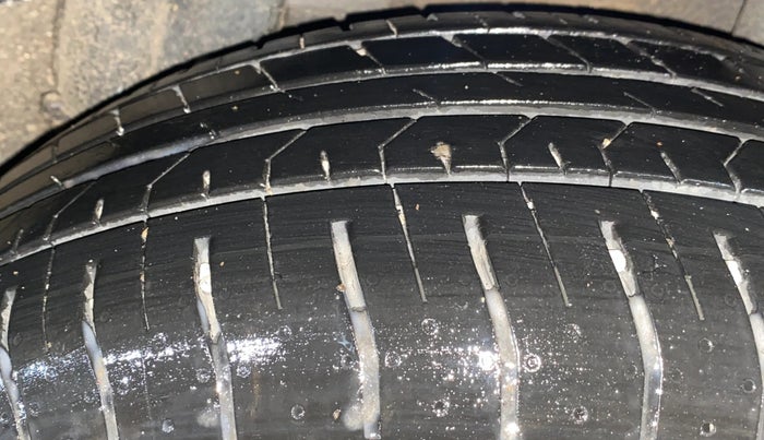 2024 Hyundai Verna SX (O) 1.5 MPI MT, Petrol, Manual, 9,359 km, Left Rear Tyre Tread