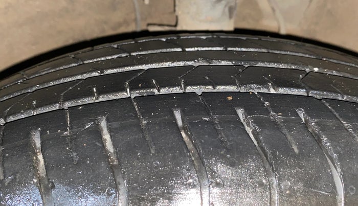 2024 Hyundai Verna SX (O) 1.5 MPI MT, Petrol, Manual, 9,359 km, Right Front Tyre Tread