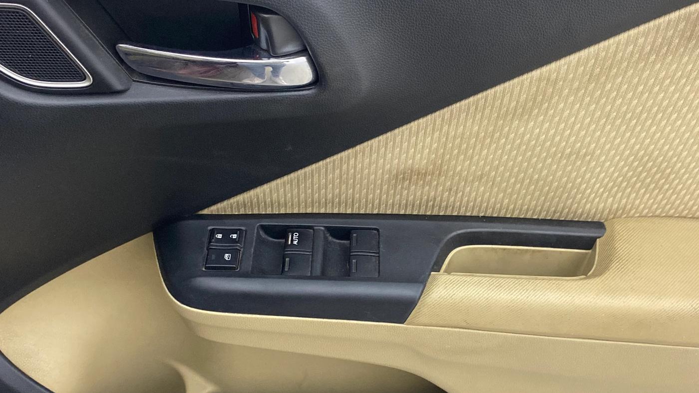 2018 Honda City 1.5L I-VTEC V MT, Petrol, Manual, 59,182 km, Driver Side Door Panels Control