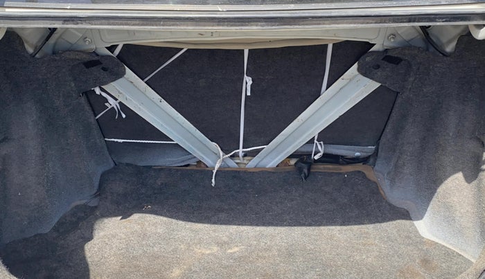 2017 Honda Amaze 1.5L I-DTEC VX, Diesel, Manual, 1,17,587 km, Boot Inside