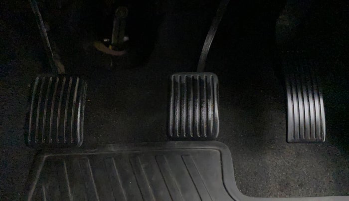 2019 Hyundai NEW SANTRO SPORTZ CNG, CNG, Manual, 70,976 km, Pedals