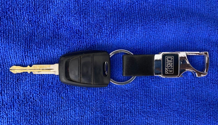 2019 Hyundai NEW SANTRO SPORTZ CNG, CNG, Manual, 70,976 km, Key Close Up