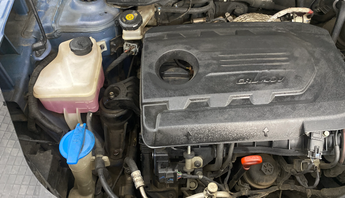 2021 Hyundai VENUE SX 1.5 CRDI, Diesel, Manual, 1,15,100 km, Engine View - Right