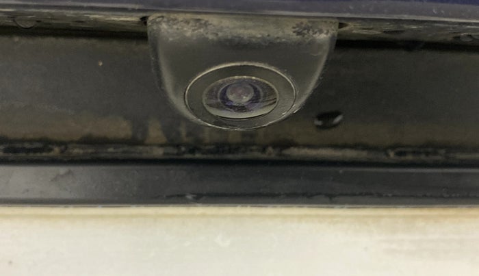 2021 Hyundai VENUE SX 1.5 CRDI, Diesel, Manual, 1,15,100 km, Parking Camera