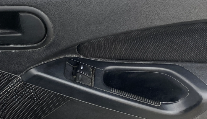 2014 Ford Figo EXI 1.4 DIESEL, Diesel, Manual, 1,11,292 km, Driver Side Door Panels Control