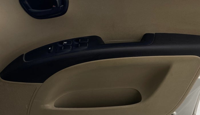 2014 Hyundai i10 MAGNA 1.1, Petrol, Manual, 89,448 km, Driver Side Door Panels Control