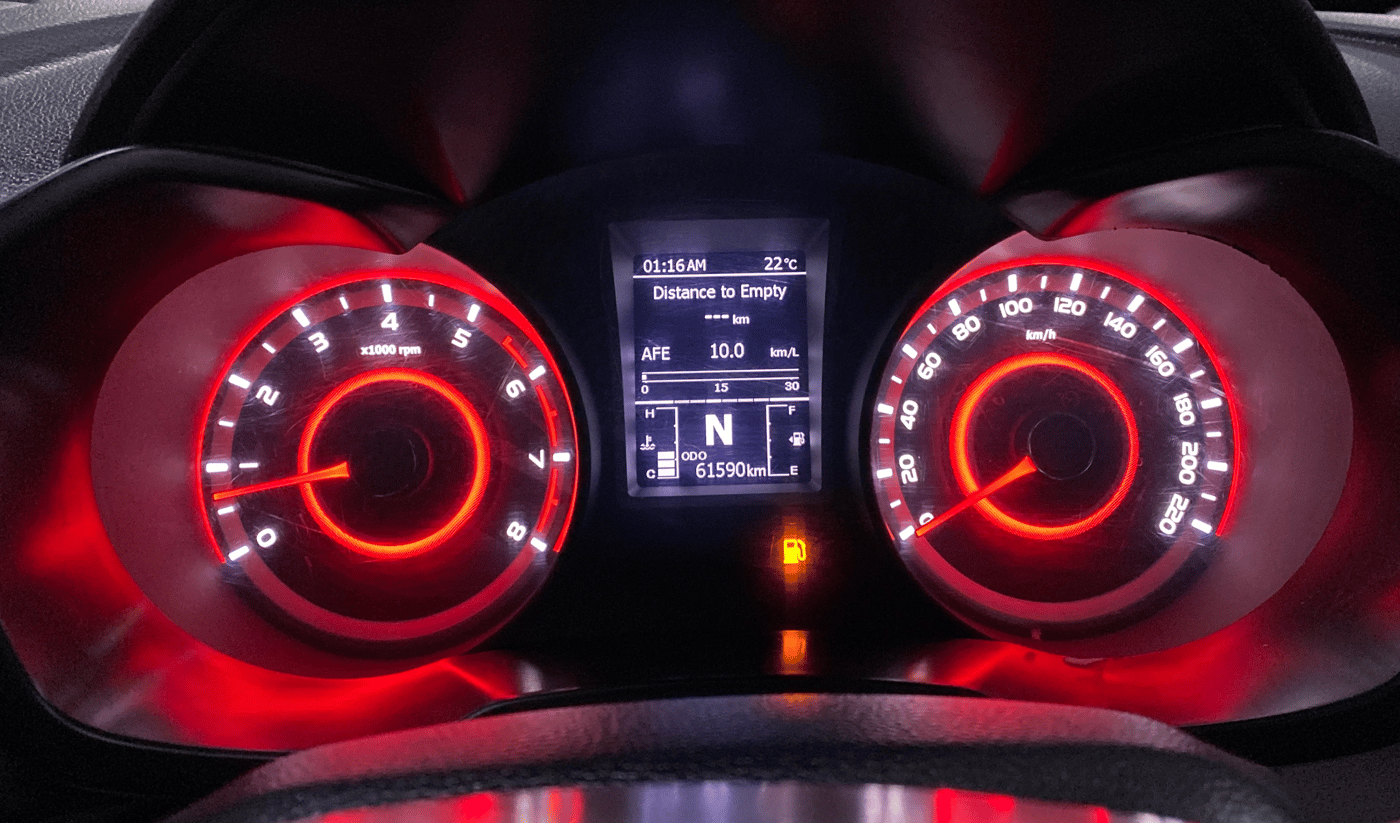 2022 Mahindra XUV300 W8 (O) 1.2 PETROL, Petrol, Manual, 61,570 km, Odometer Image