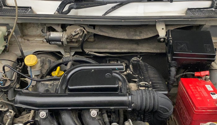 2017 Renault Kwid RXT 1.0 AMT (O), Petrol, Automatic, 28,074 km, Engine View